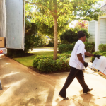 No transporte de sofá e colchão, a Jm Mudanças orienta sobre medidas, acesso ao imóvel e proteção adequada no caminhão para garantir segurança e eficiência.